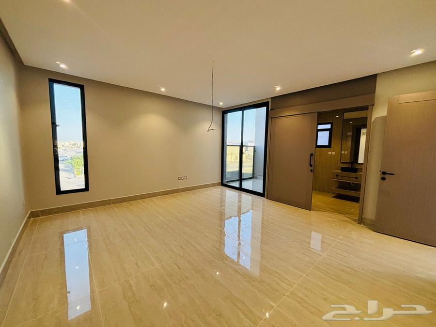 7 bedroom villa in Dahiat King Fahd 4