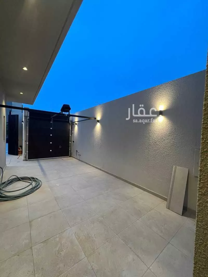 5 bedroom villa in Al Aridh 7