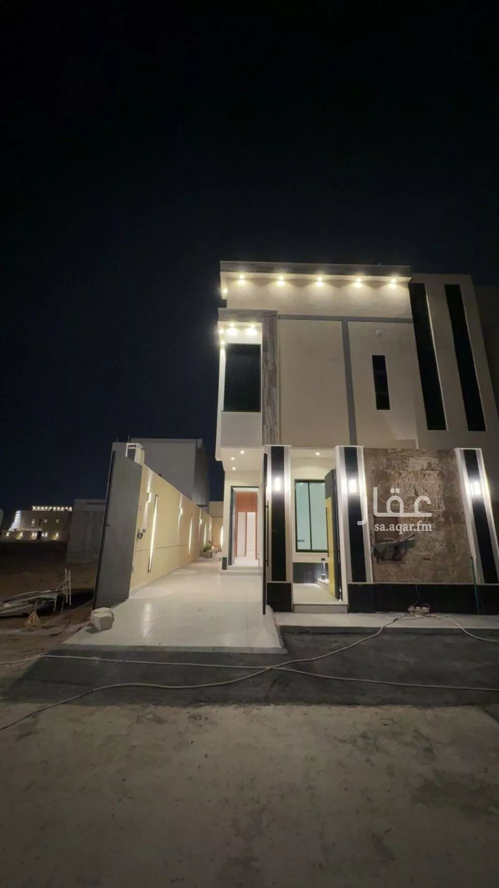 5 bedroom villa in Al Rimal 9