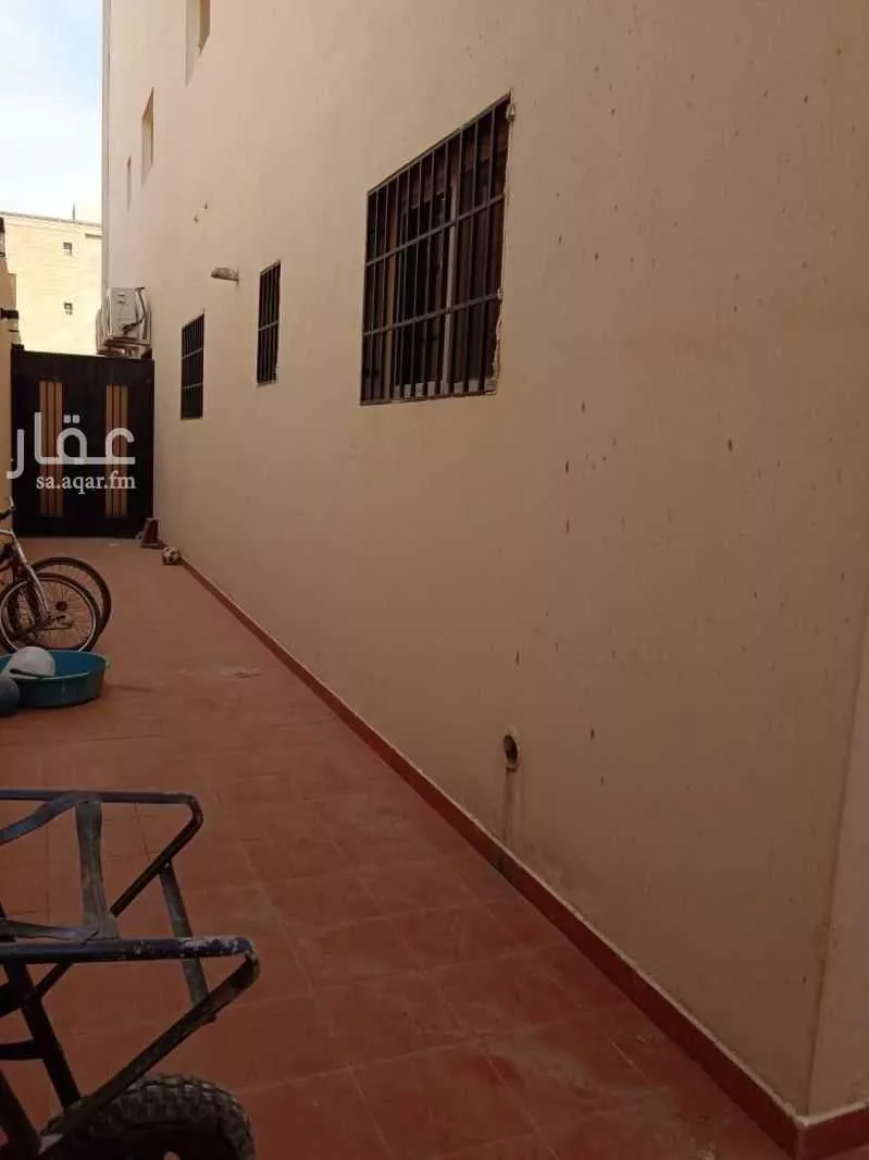 4 bedroom apartment in Dhahrat Laban 2