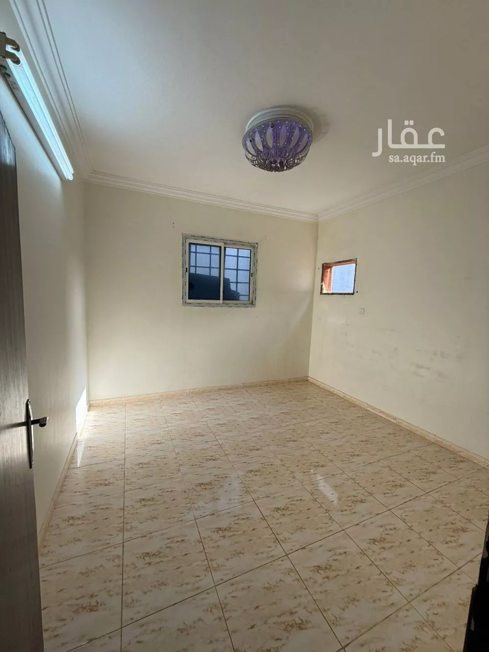 3 bedroom floor in Al Janadriyah 9