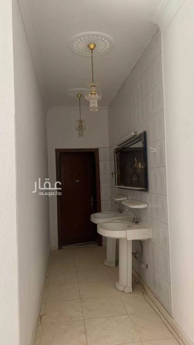 10 bedroom villa in Al Uraija Al Gharbiyah 6