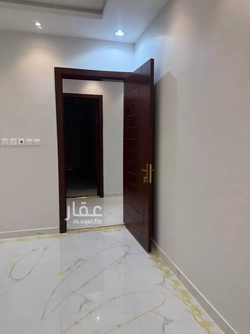 4 bedroom floor in Tuwaiq 3