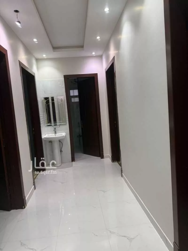 4 bedroom floor in Tuwaiq 4