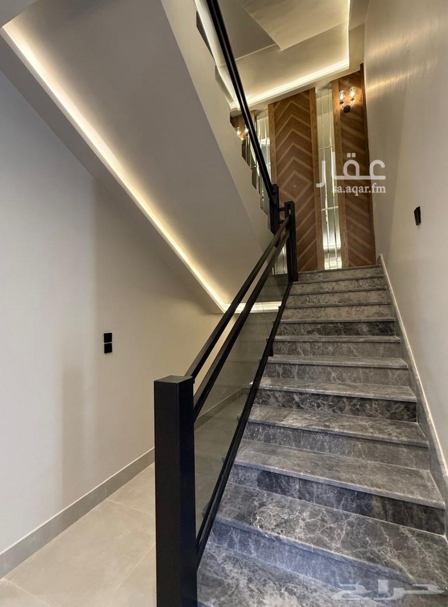 فيلا 5 غرف في الحمراء و ام الجود 3