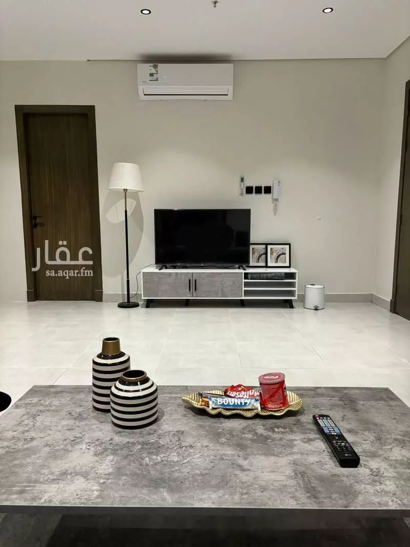 شقة 2 غرف في الحمرا 17