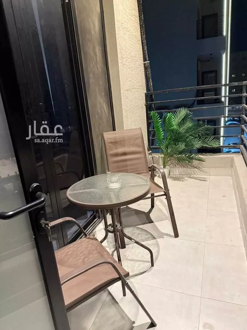 شقة 2 غرف في الحمرا 22