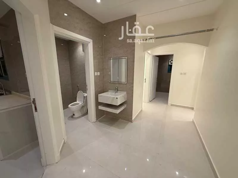 دور 4 غرف في عرقة 11