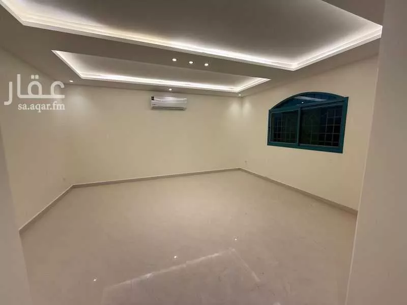 دور 4 غرف في عرقة 6