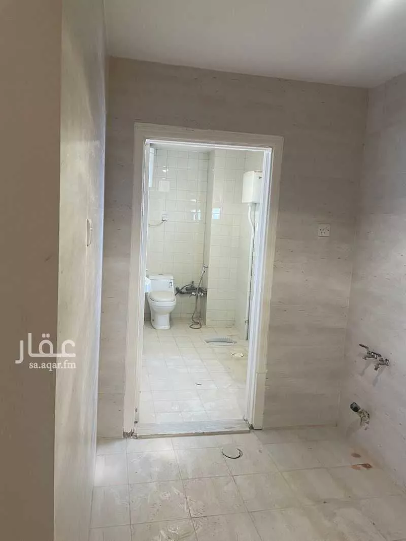 6 bedroom floor in Jarir 12