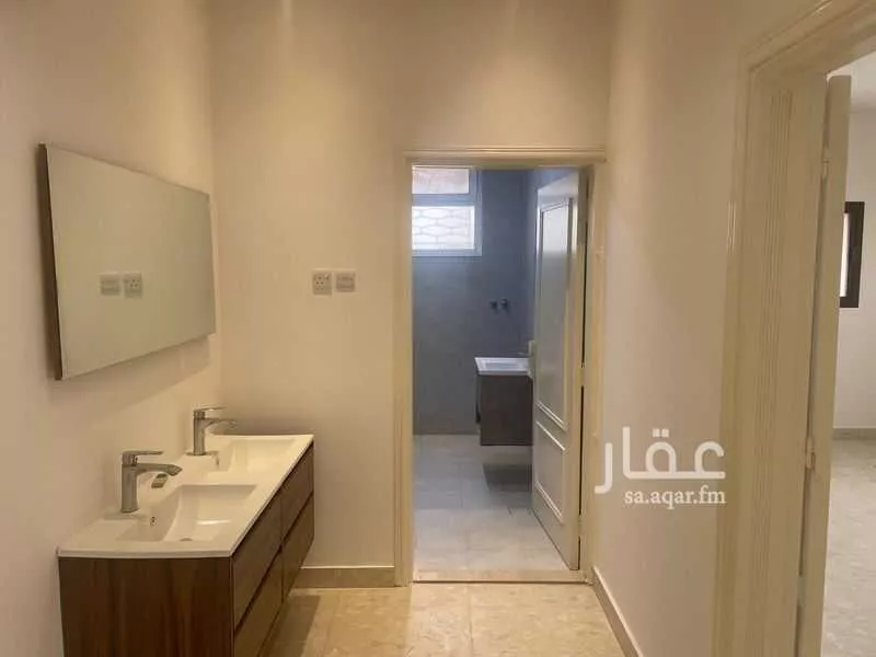 6 bedroom floor in Jarir 4