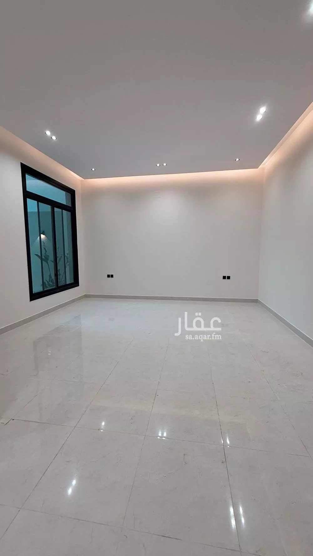5 bedroom villa in Al Uraija Al Gharbiyah 9
