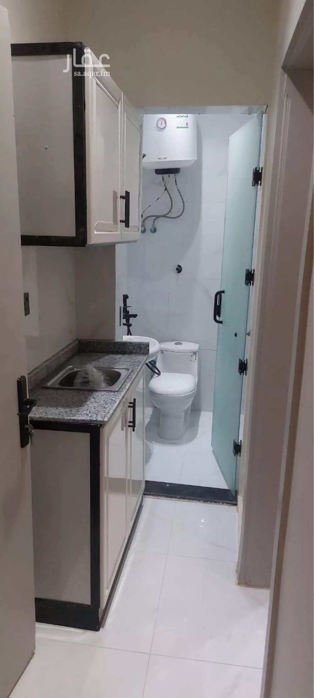 شقة 1 غرف في الملقا 3