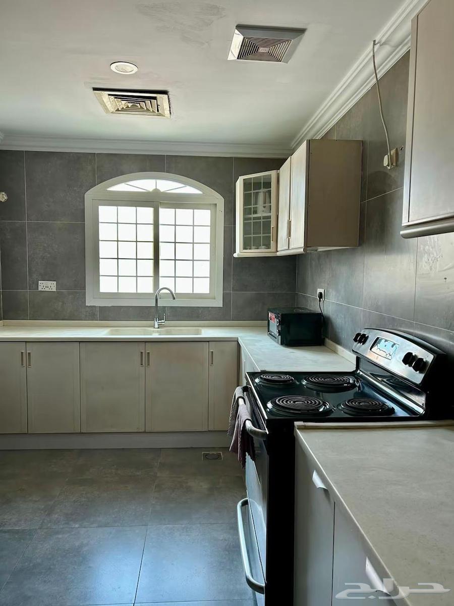 3 bedroom villa in Al Shati, Jeddah 7