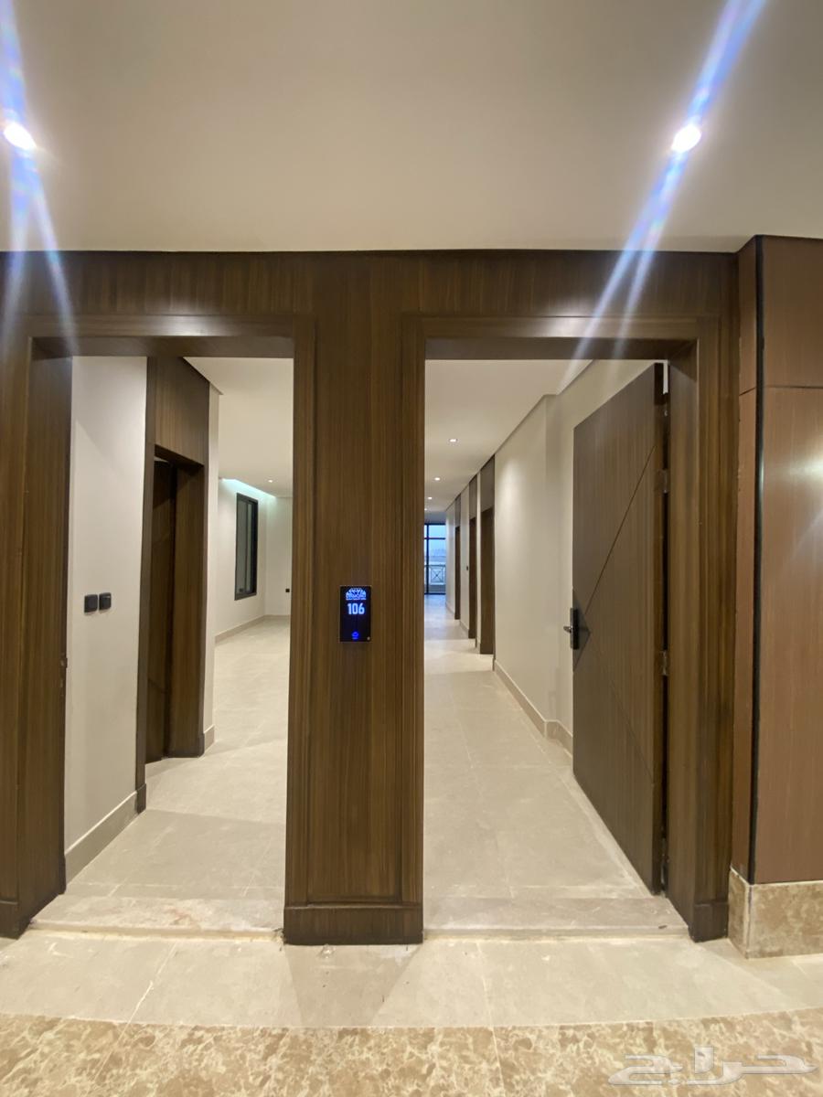 شقة 5 غرف في الحمرا 1