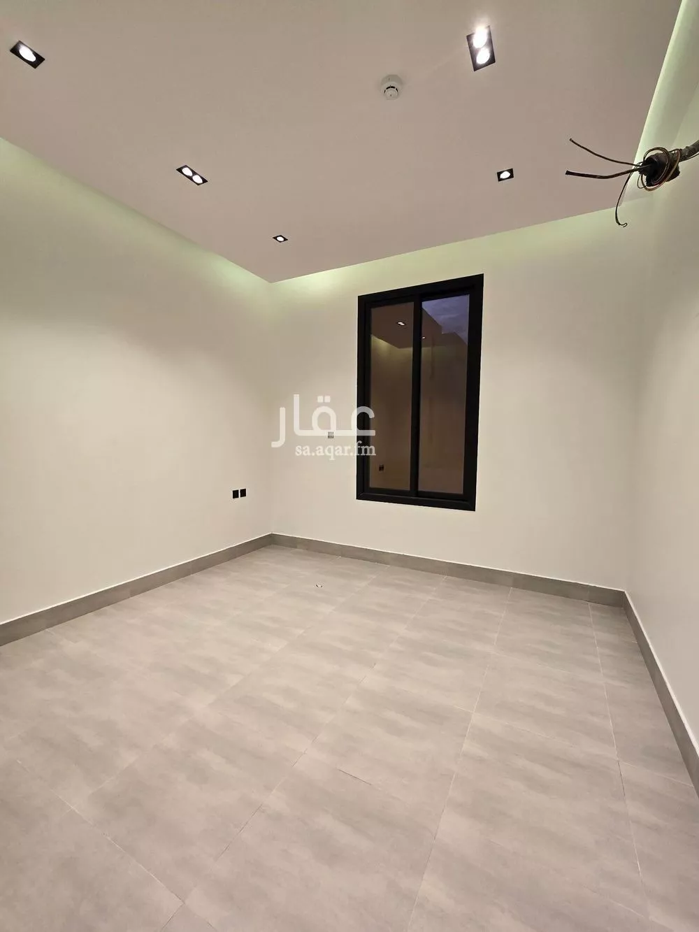 4 bedroom apartment in Al Yarmouk 6