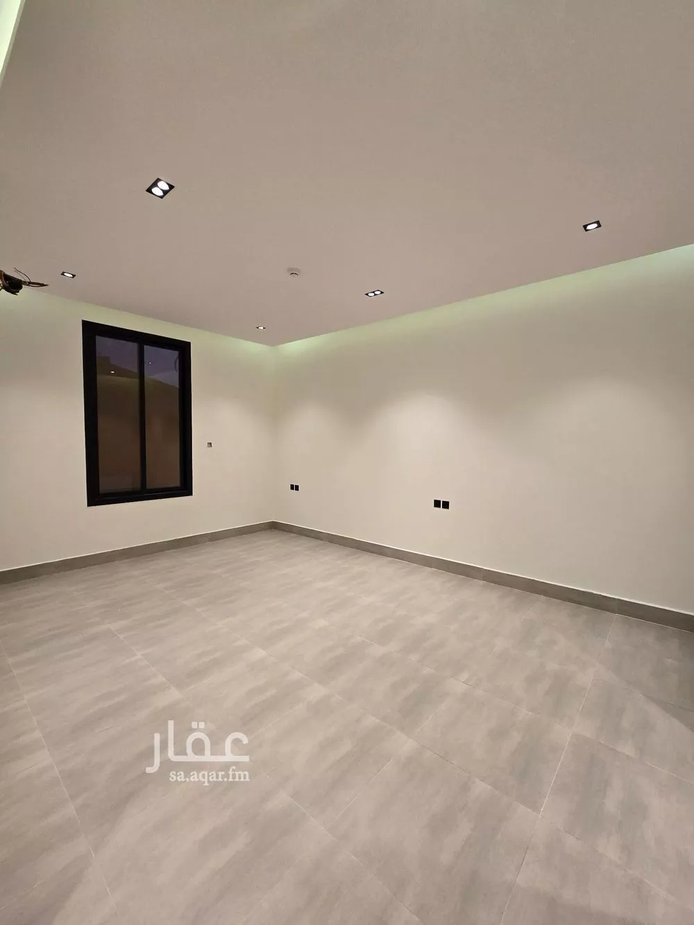 4 bedroom apartment in Al Yarmouk 7