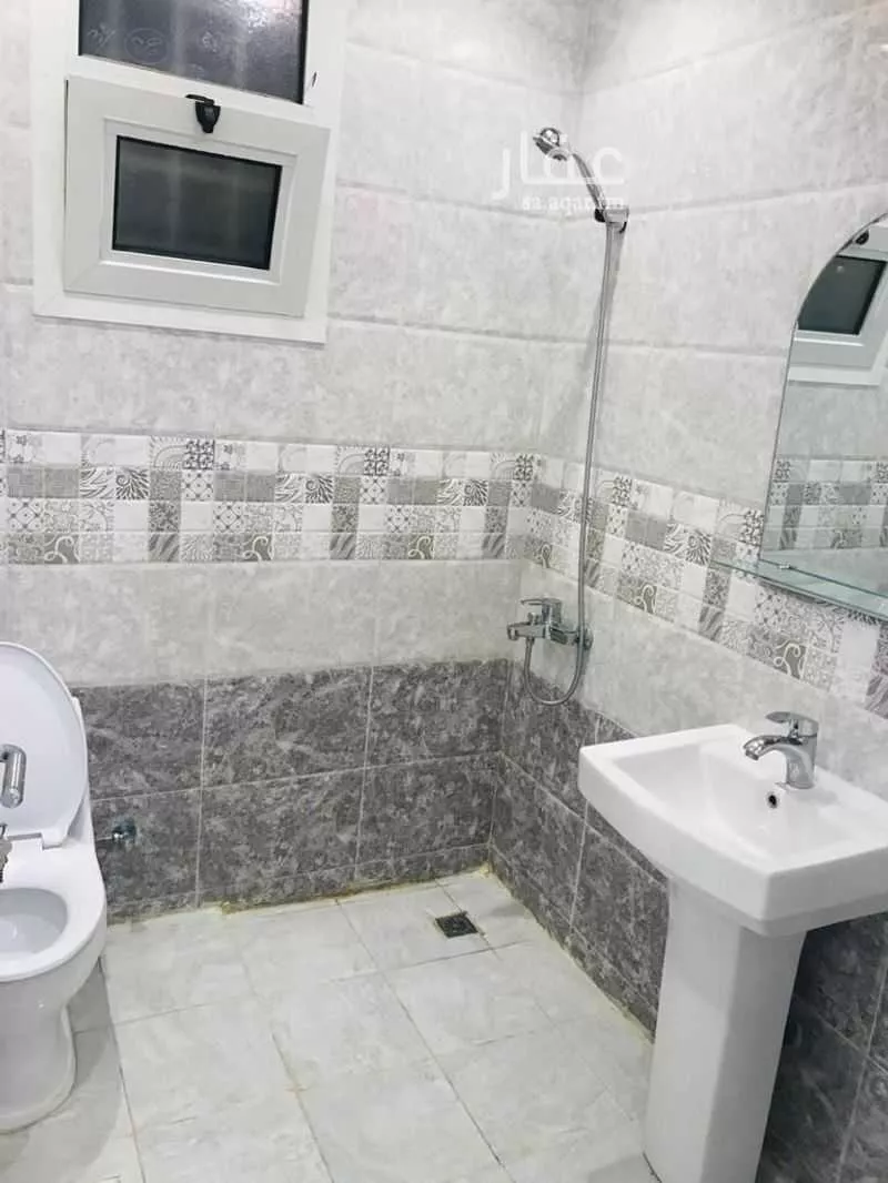 5 bedroom floor in Al Qairawan 3