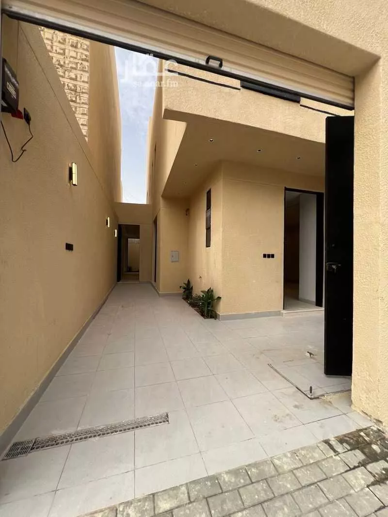 6 bedroom villa in Tuwaiq 8