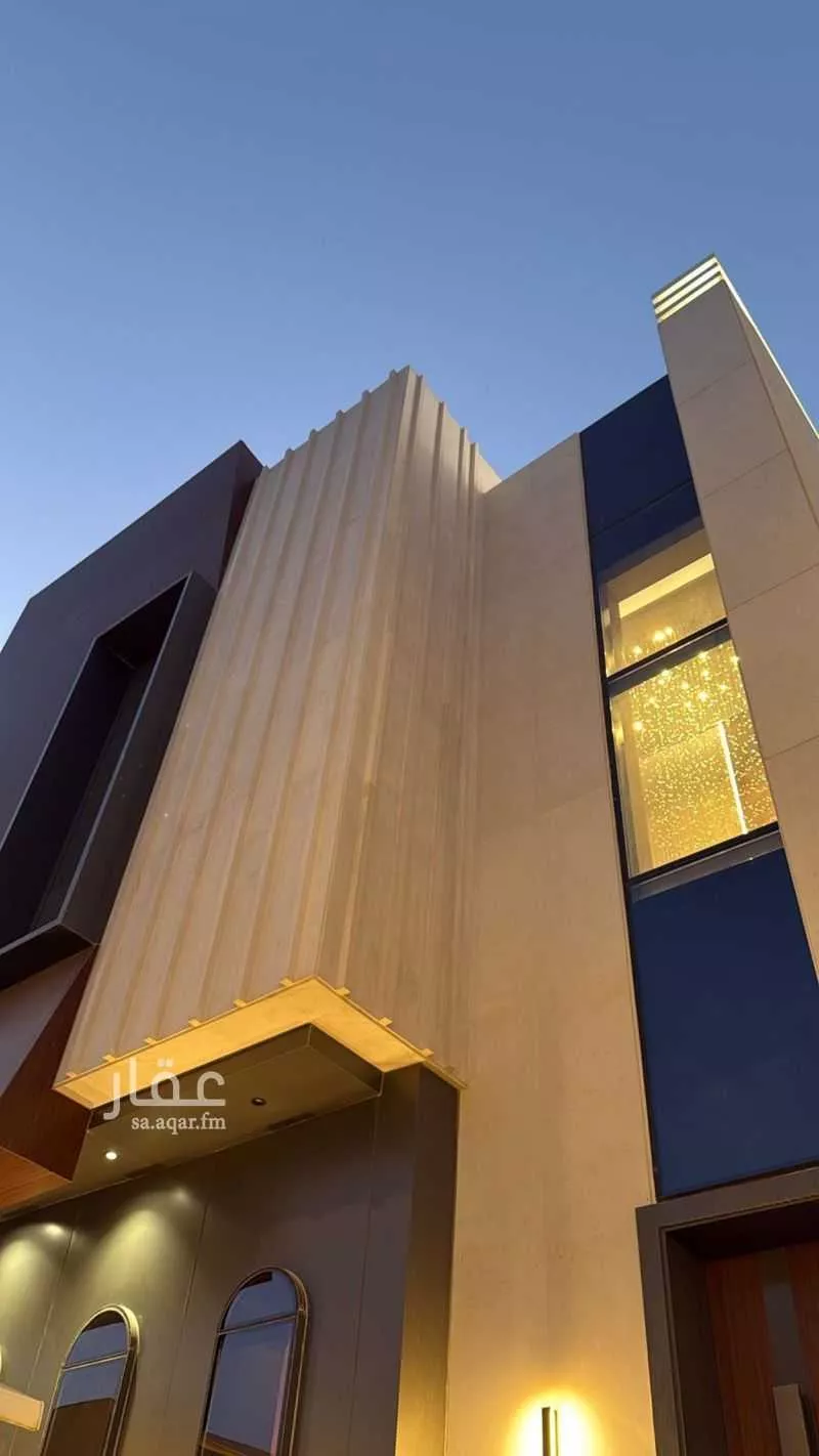 8 bedroom villa in Al Malqa 2