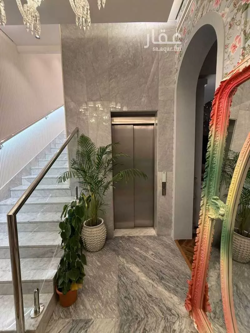8 bedroom villa in Al Malqa 15