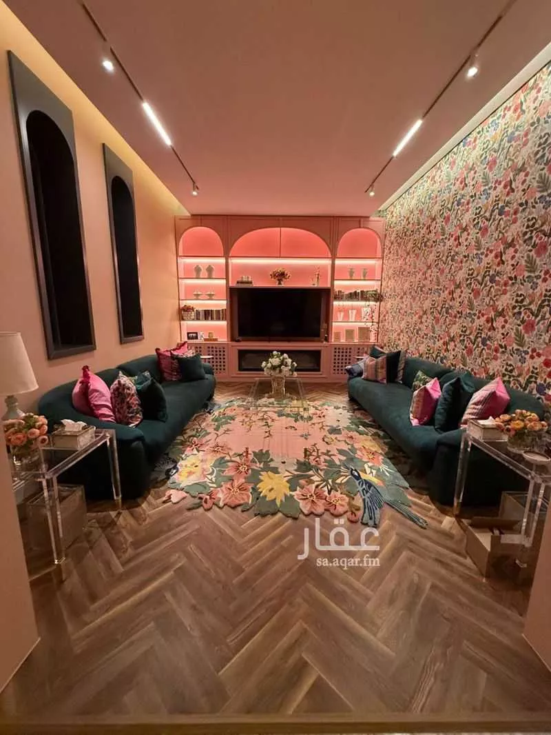 8 bedroom villa in Al Malqa 19