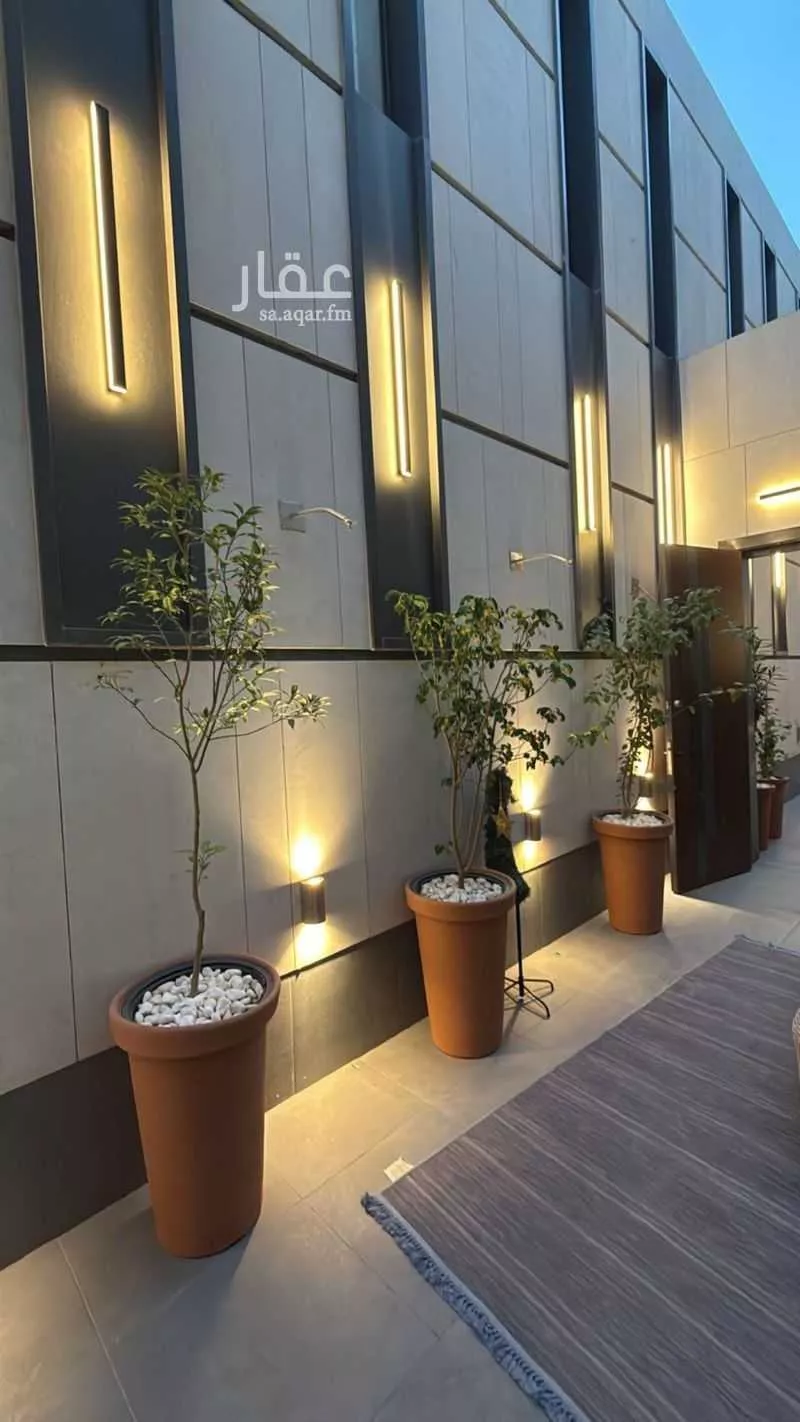 8 bedroom villa in Al Malqa 6