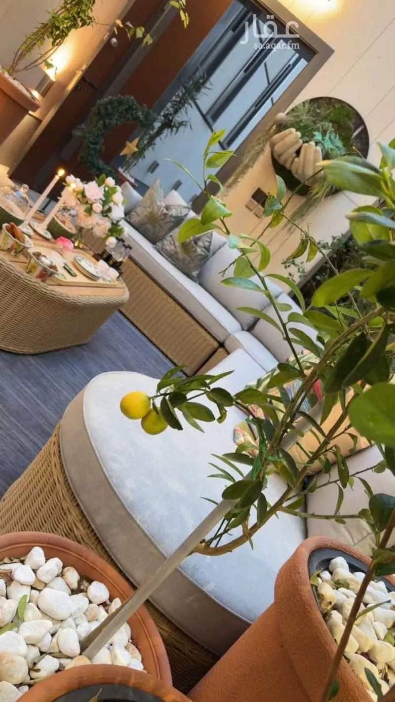 8 bedroom villa in Al Malqa 10