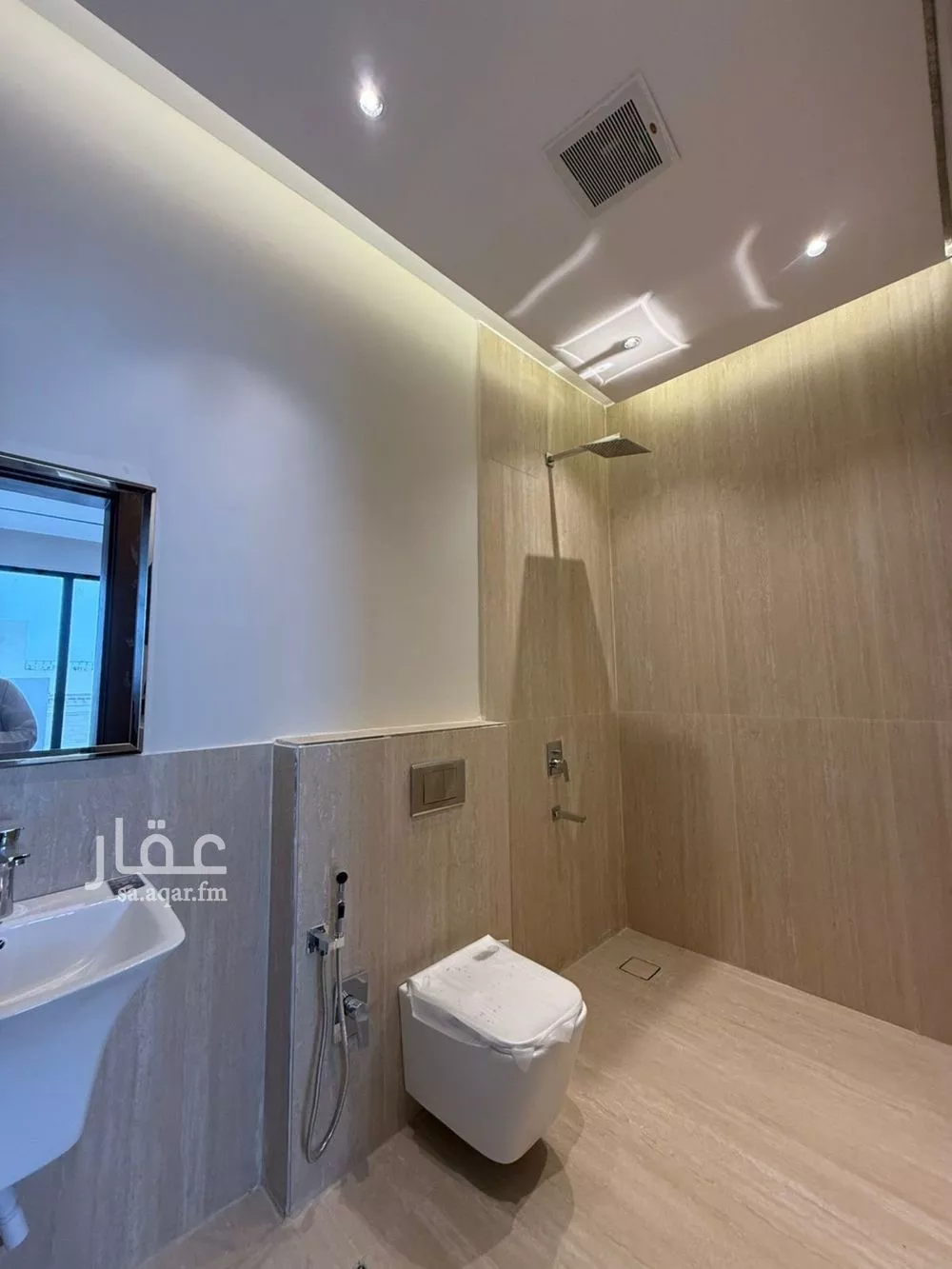 6 bedroom villa in Al Mahdiyyah 15