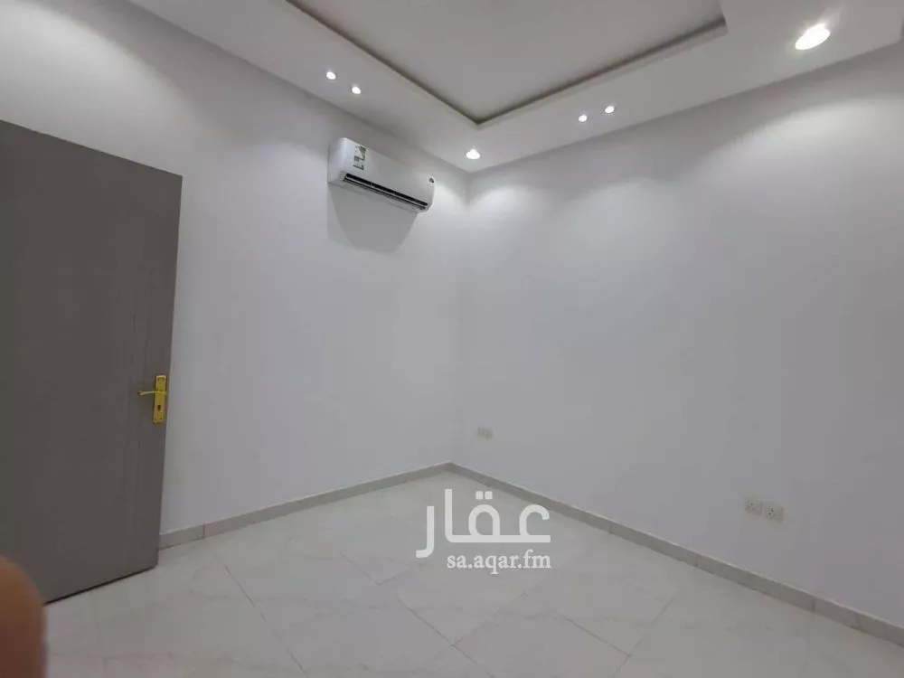 شقة 3 غرف في الرمال 2