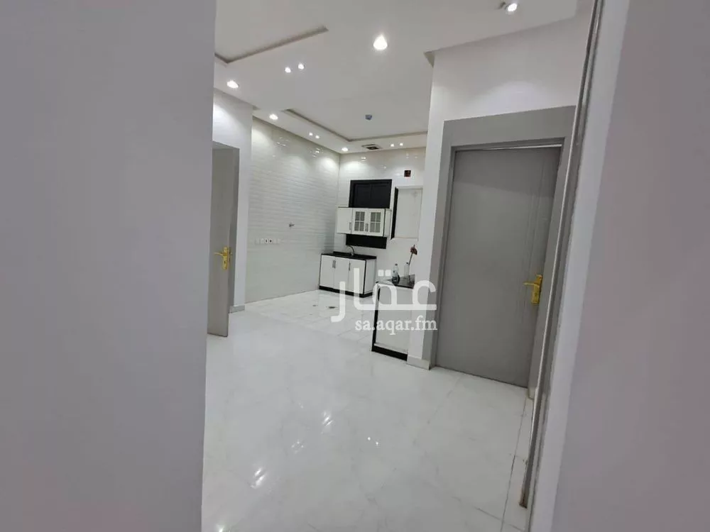 شقة 3 غرف في الرمال 7