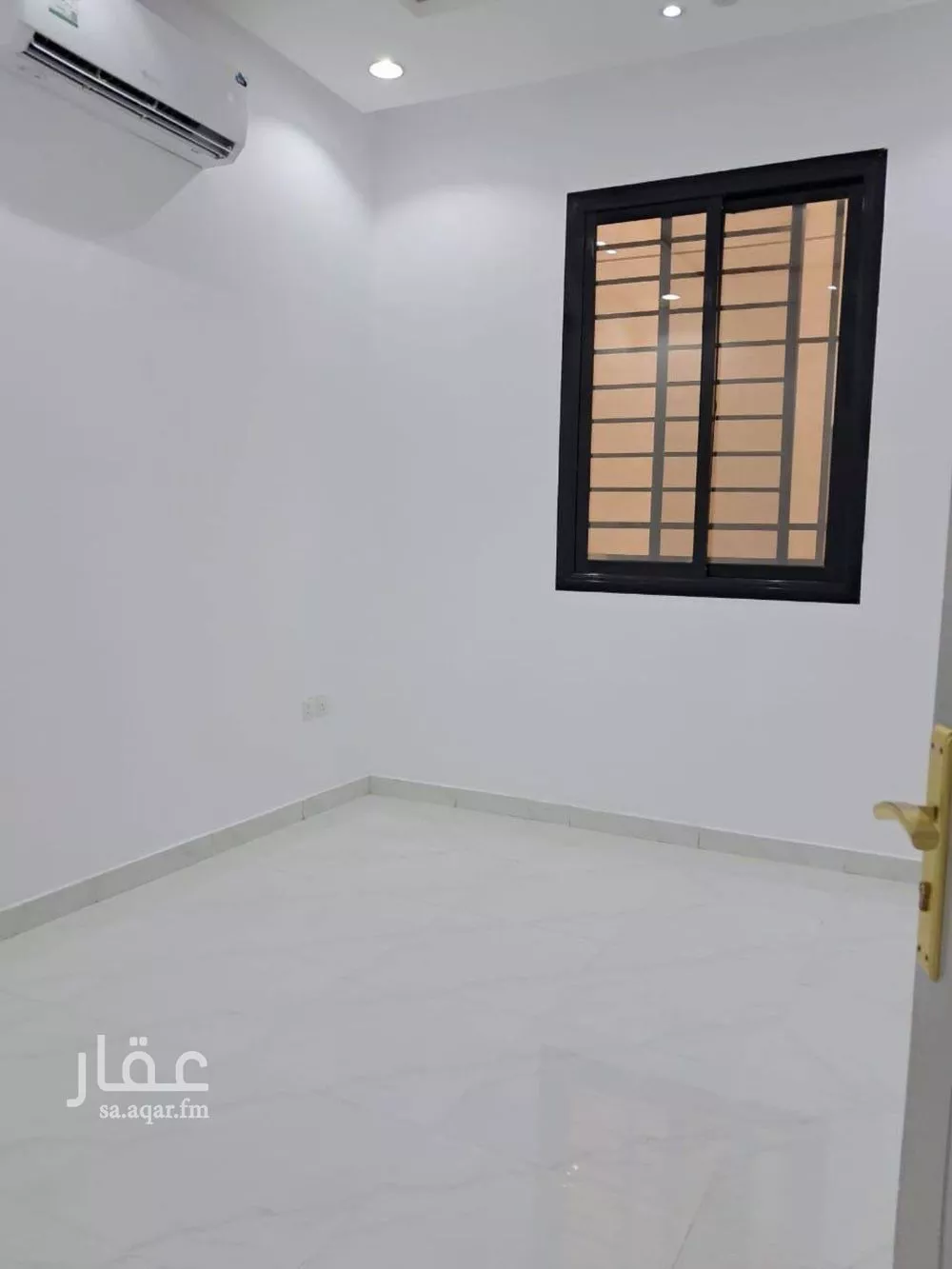 شقة 3 غرف في الرمال 9