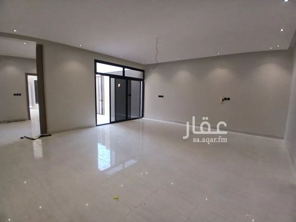 8 bedroom villa in As Sawari 3