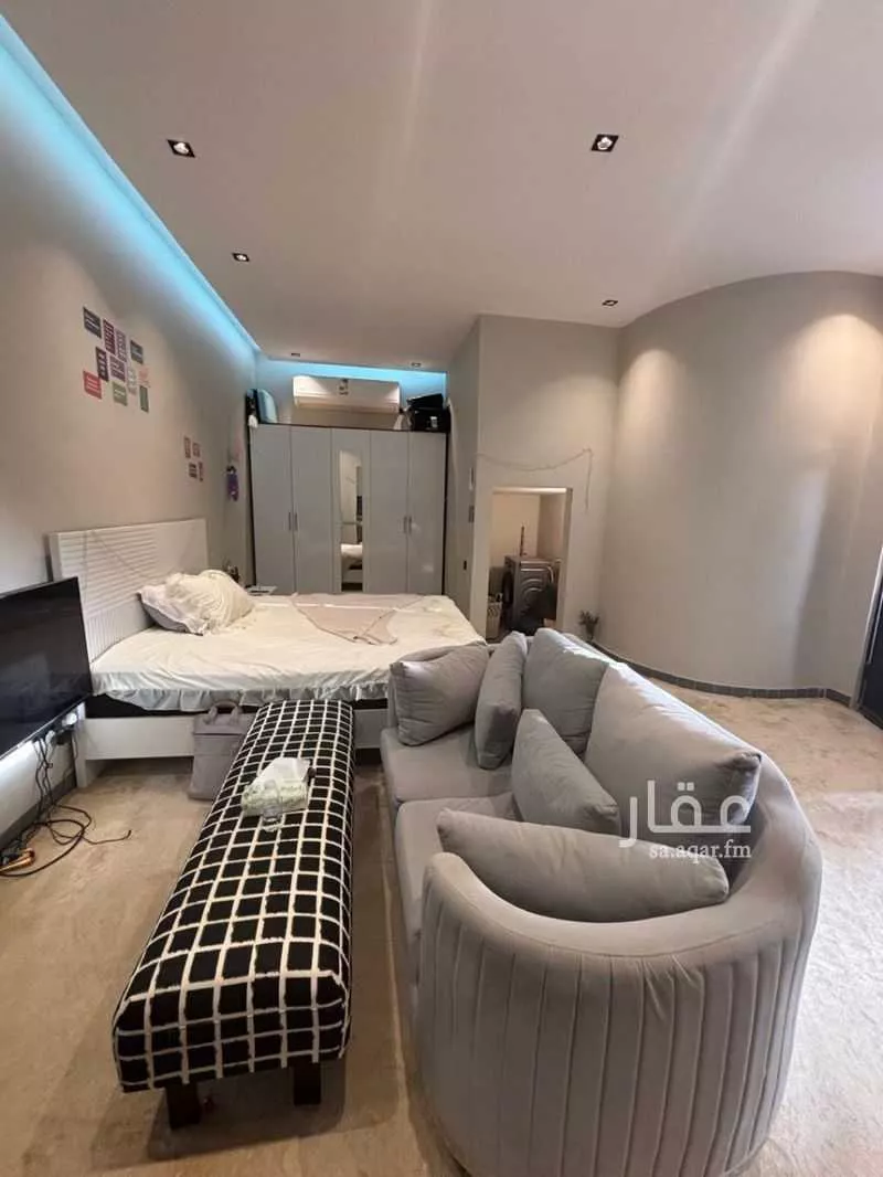 1 bedroom floor in Al Olaya 2