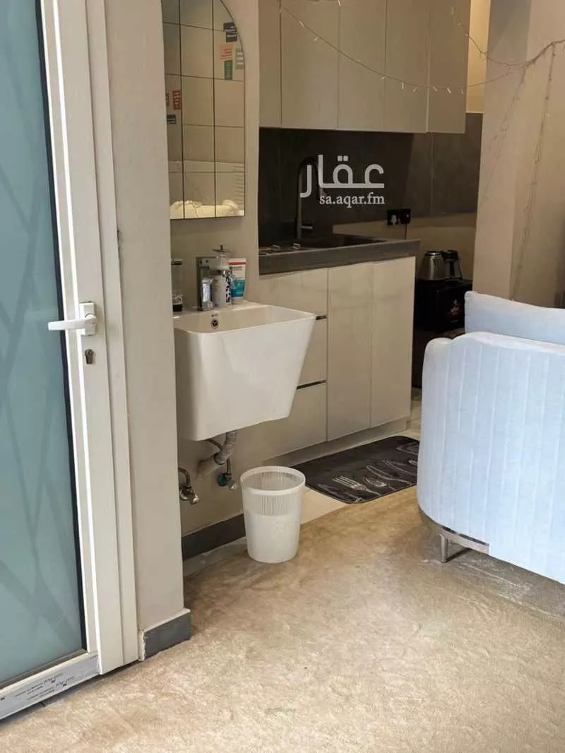 1 bedroom floor in Al Olaya 7