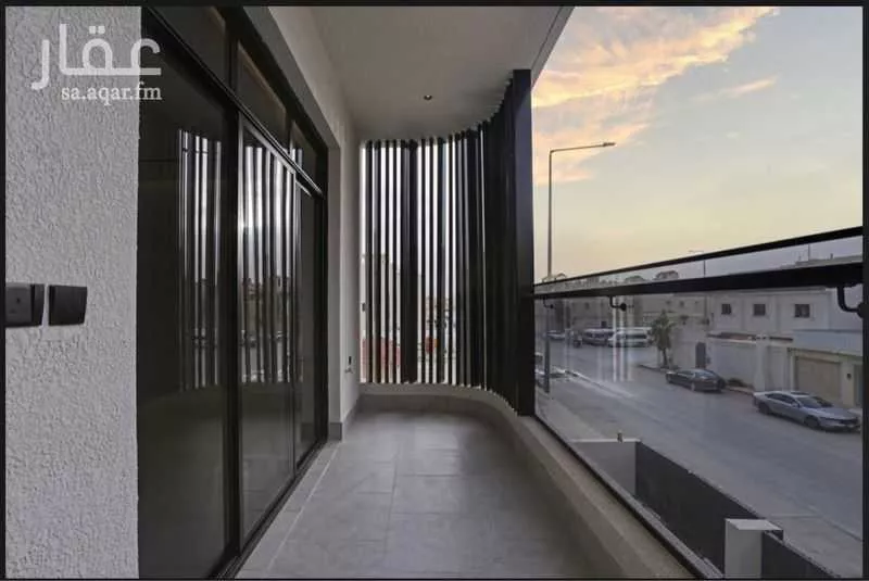 3 bedroom floor in Al Aqiq 8