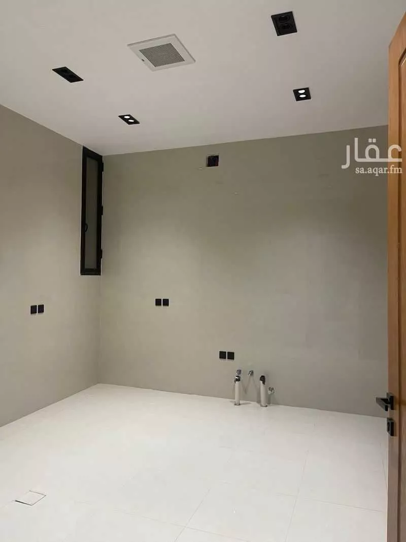 5 bedroom floor in Ash Sharq 6