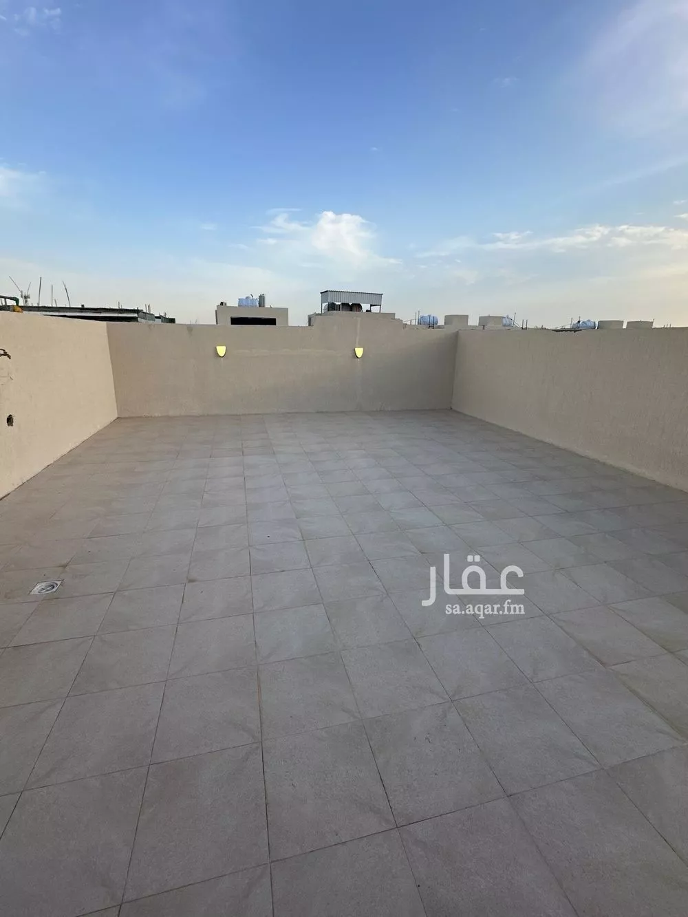 8 bedroom villa in Ash Sharq 18