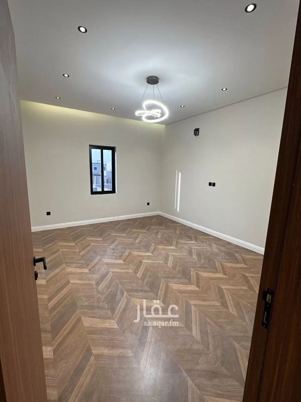 8 bedroom villa in Ash Sharq 19