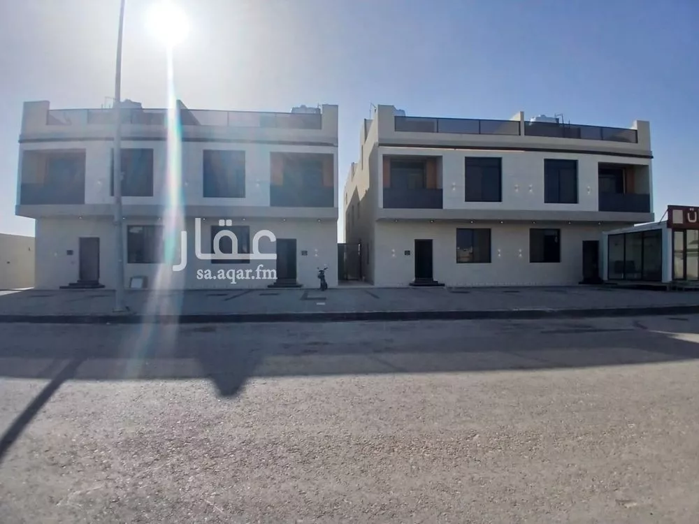 5 bedroom apartment in As Sawari 4