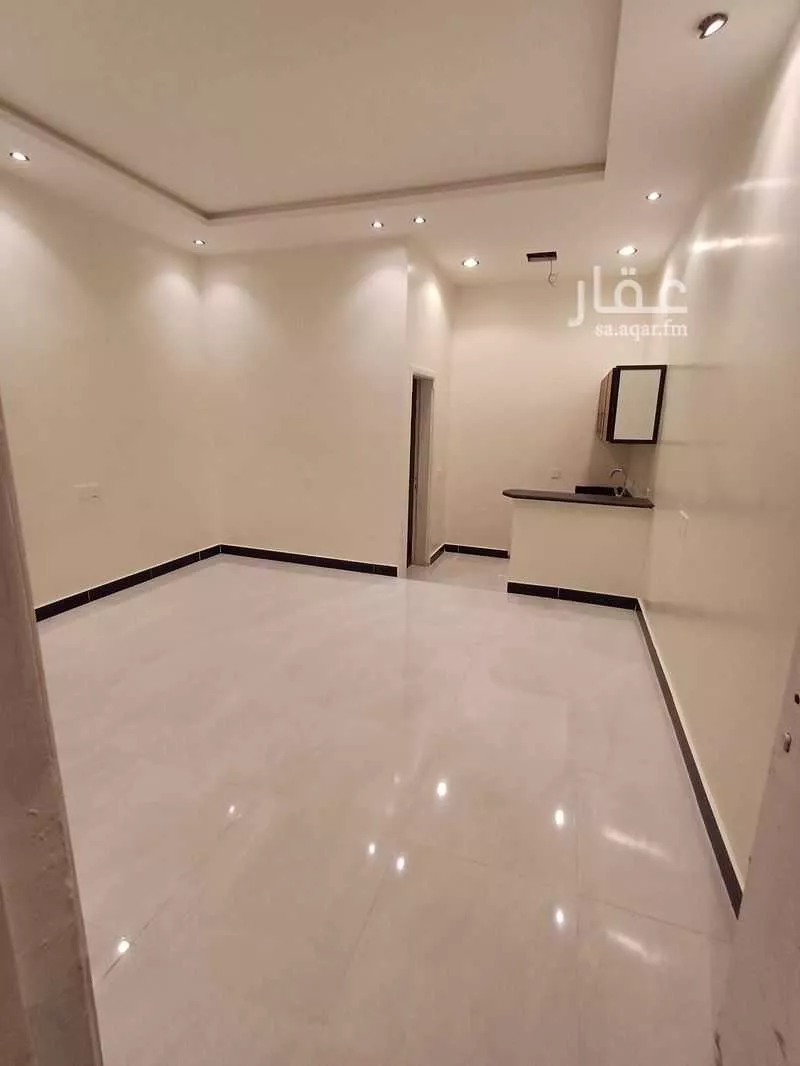 شقة 1 غرف في العليا 4