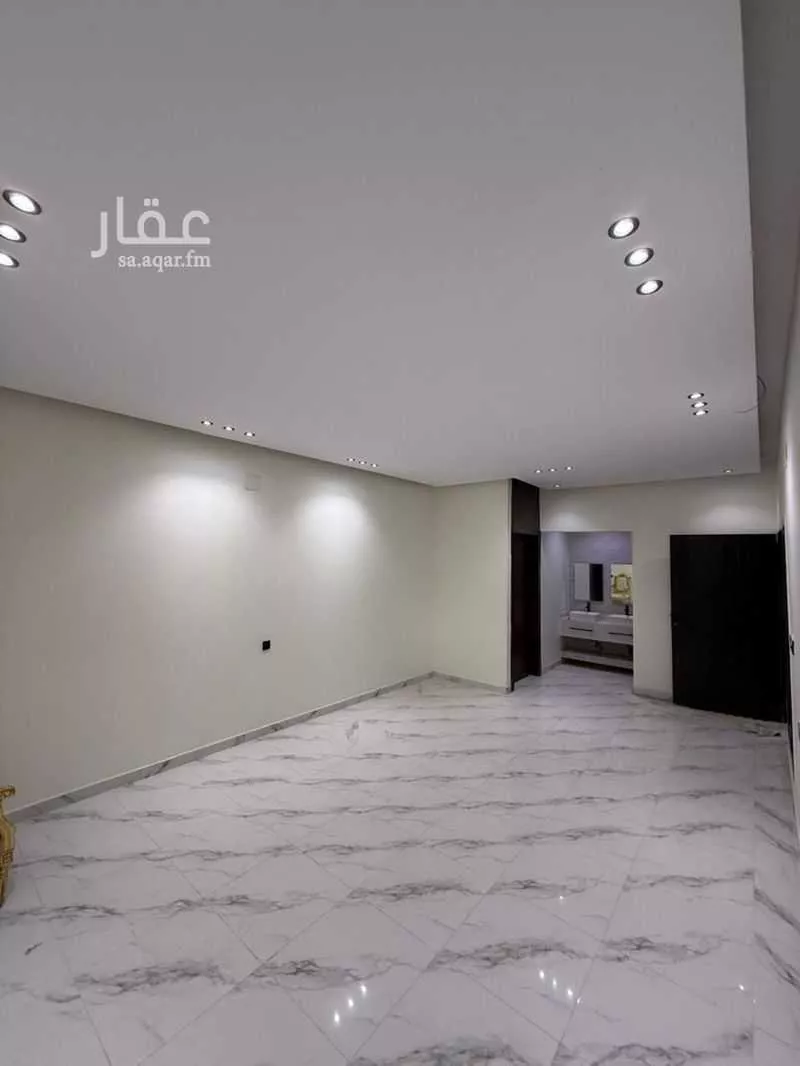 5 bedroom floor in Al Aziziyah 2