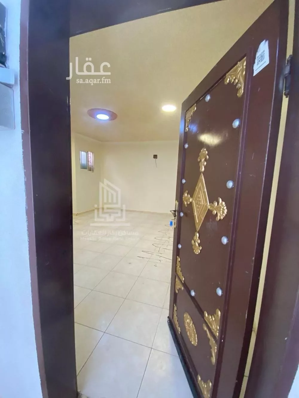 شقة 2 غرف في السعادة 4