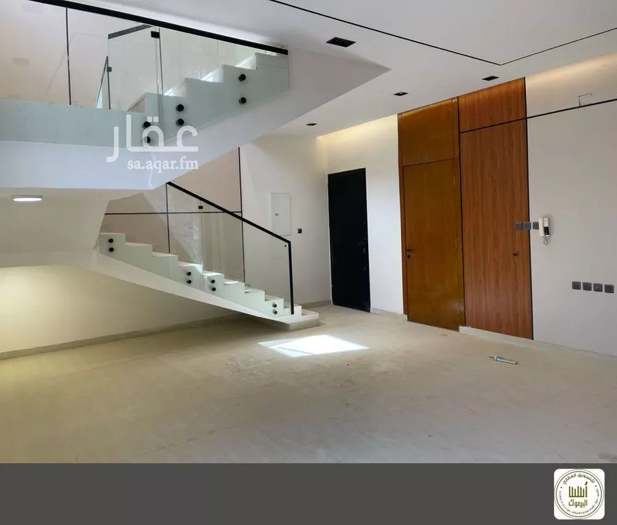 6 bedroom villa in Al Rimal 2