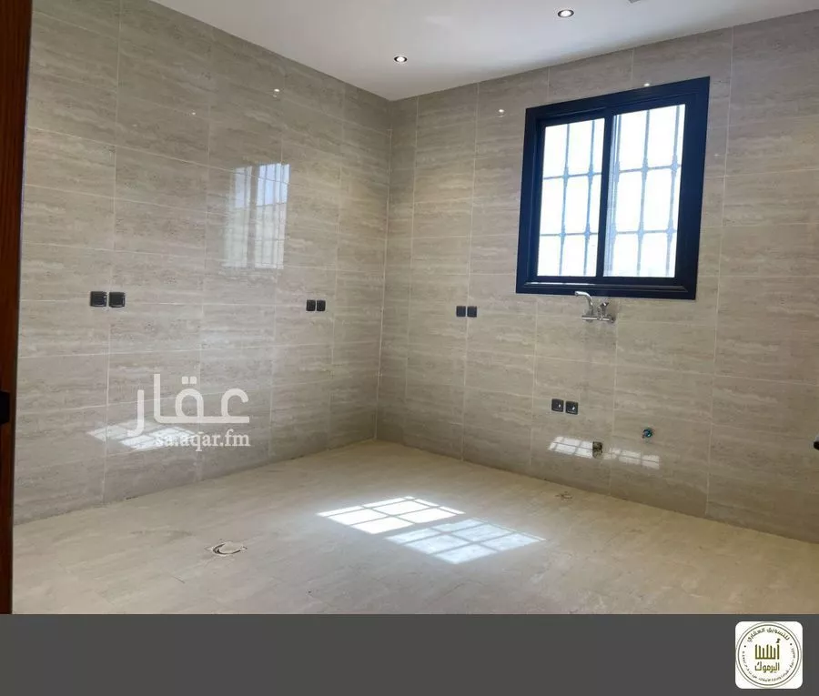 6 bedroom villa in Al Rimal 4