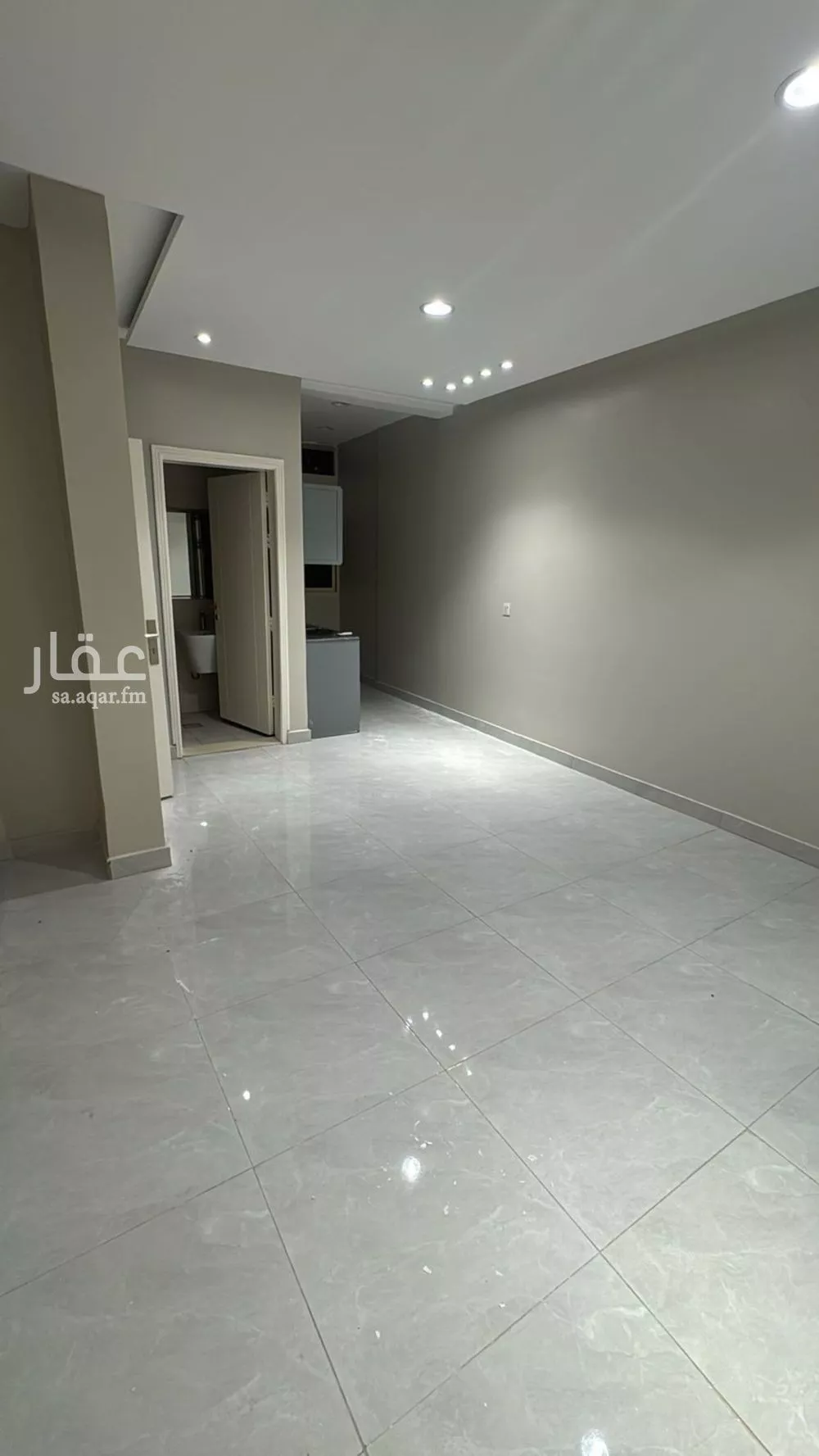 1 bedroom floor in King Fahd 3