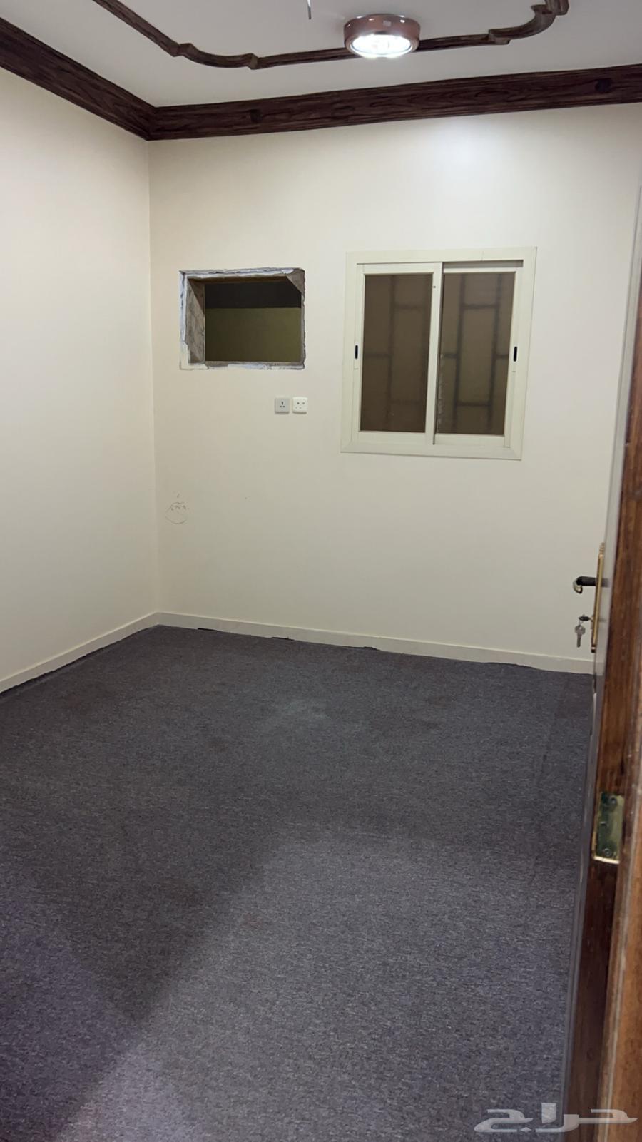 شقة  في الملك فهد 5