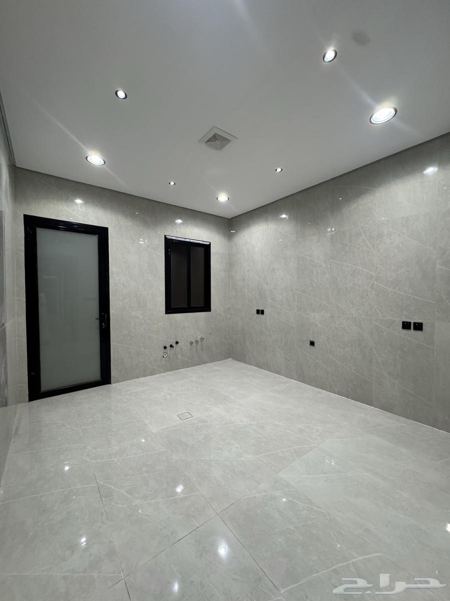 7 bedroom villa in Dahiat King Fahd 15