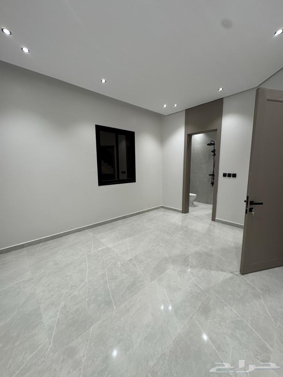 7 bedroom villa in Dahiat King Fahd 21