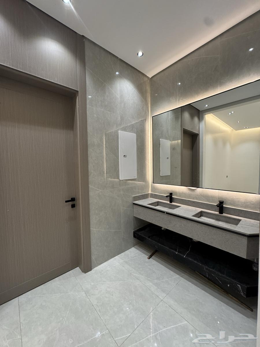 7 bedroom villa in Dahiat King Fahd 6